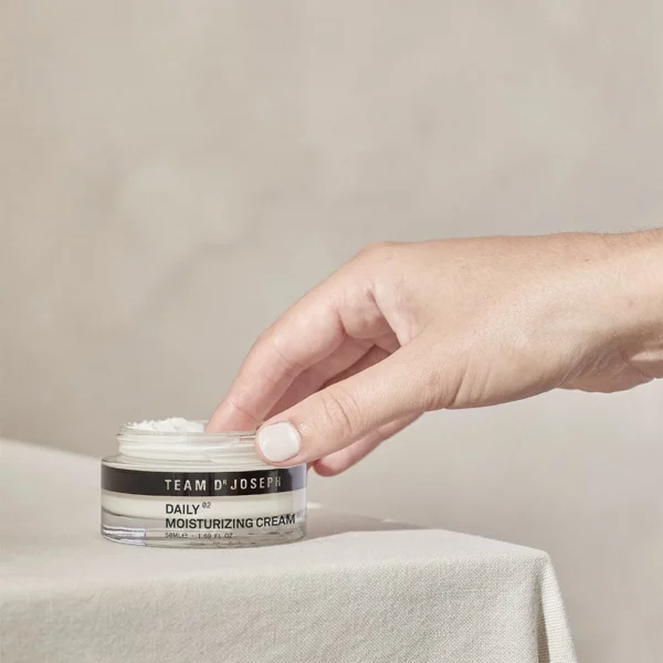 Daily Moisturizing Cream 02 – Bild 3